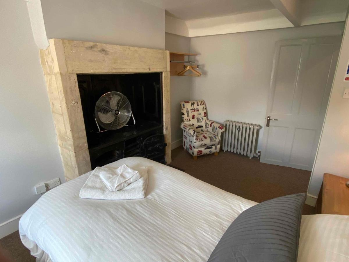 Bath Roof Terrace Apartment, City Centre, Sleeps Up To 8 Kültér fotó